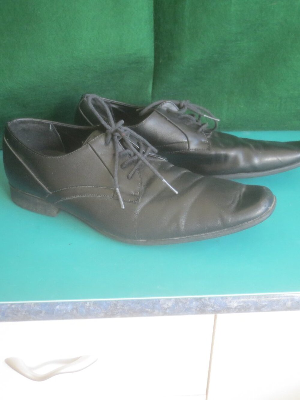 Calvin Klein Dress and Casual Black Leather Shoes Model "Benson". Size 10.5